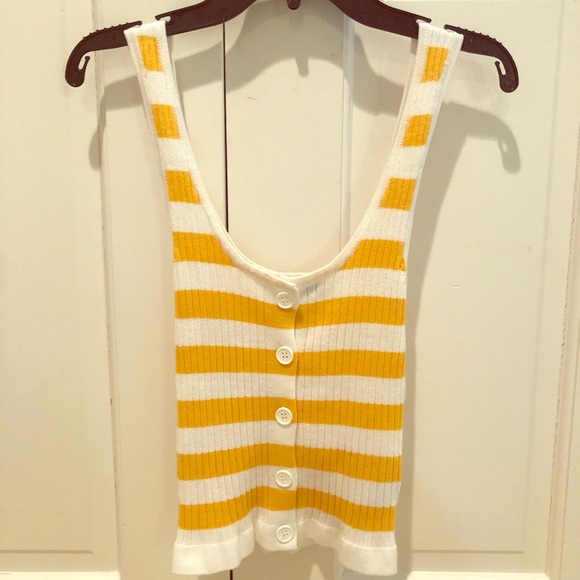 ADORABLE yellow tank top! - Picture 1 of 1